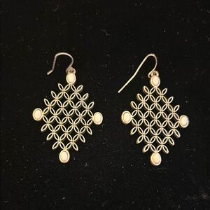 Elegant Gold and Cream stone Earrings